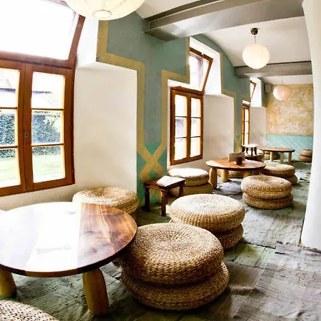 Hostal Celica Art *
