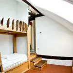 Hostel Celica